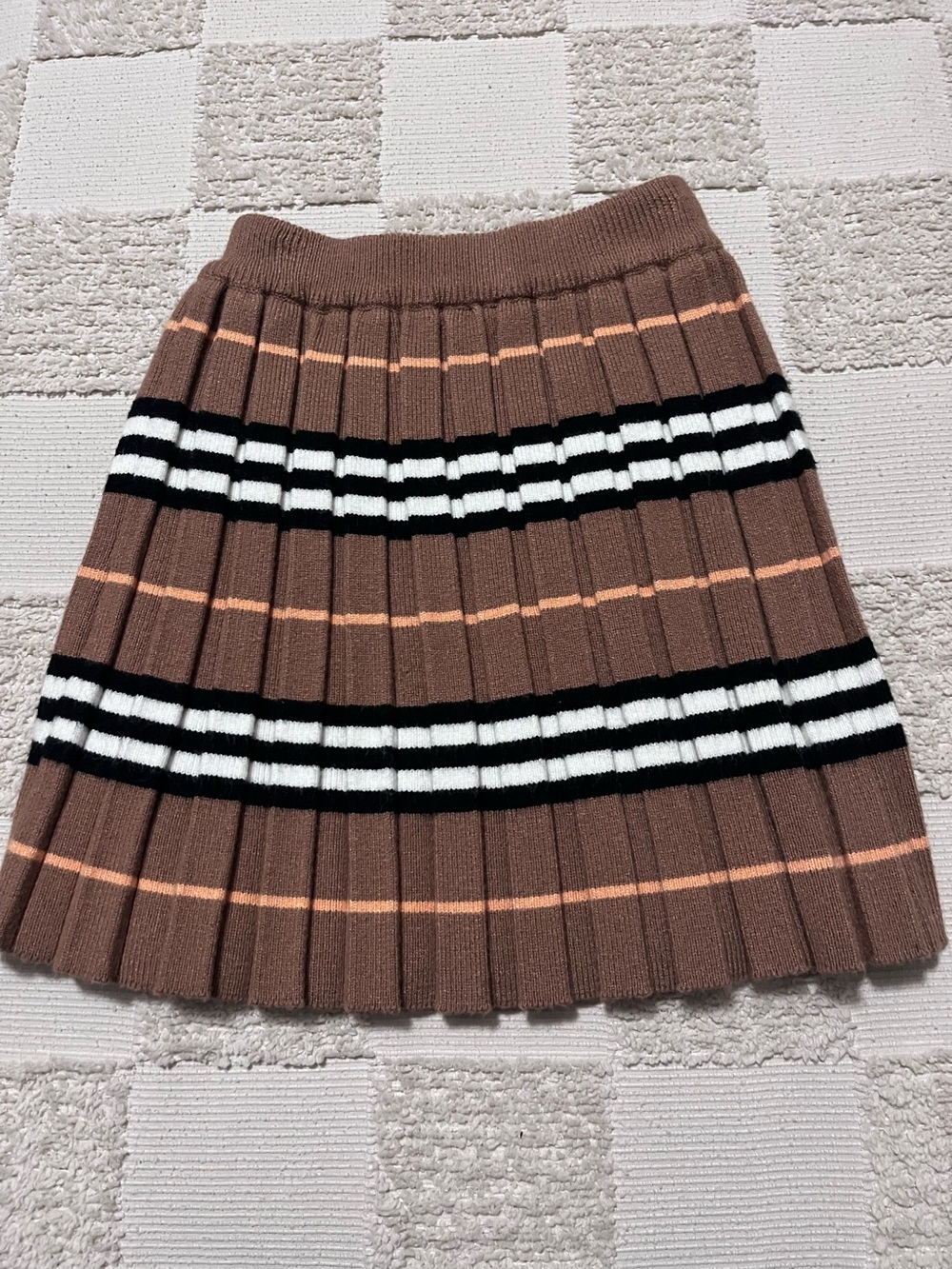 Source Unknown Brown Pleated Knit Skirt with Black & White Stripes